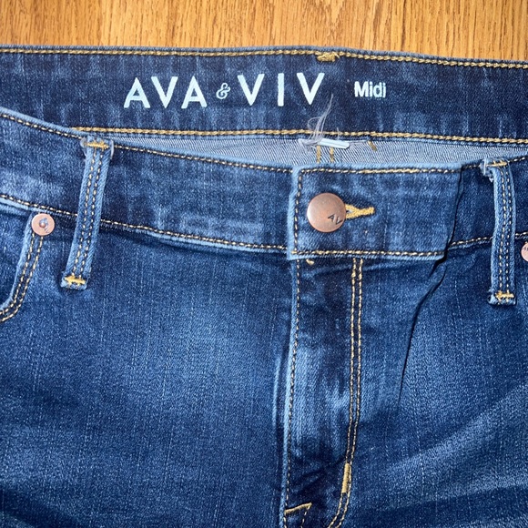 Ava & Viv Jean Shorts - Picture 2 of 4
